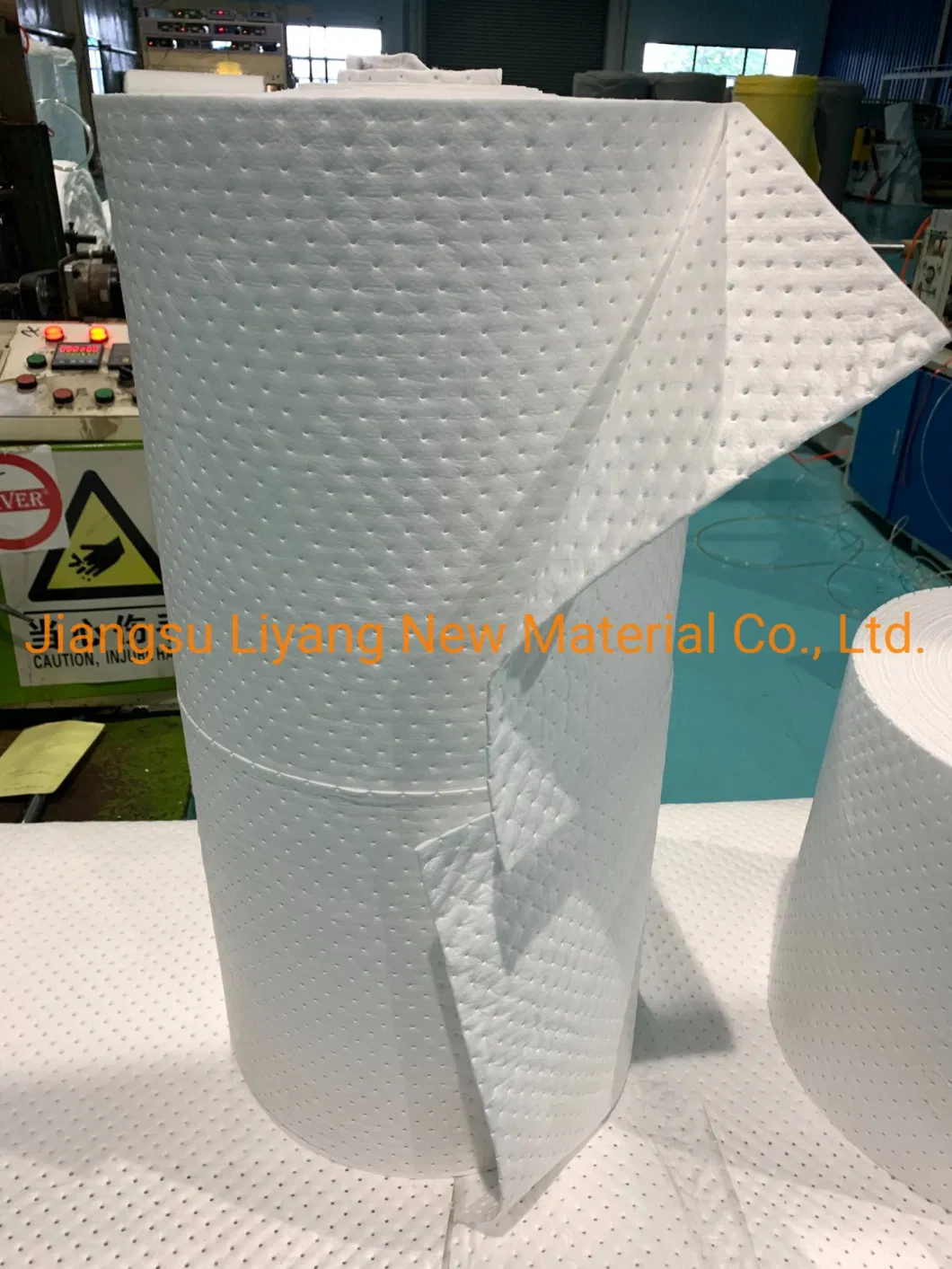 Oil Spill Absorbent 100% Polypropylene Oil Absorbent Roll